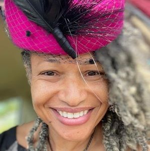 Meet your Posher, Deborah